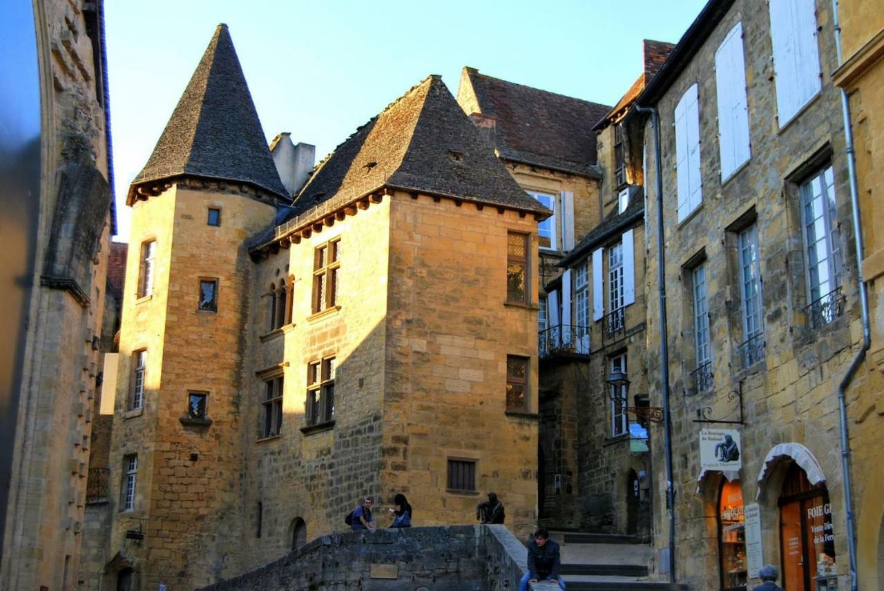 Bel Appartement Lumineux Et Zen Sarlat-la-Caneda Exterior photo